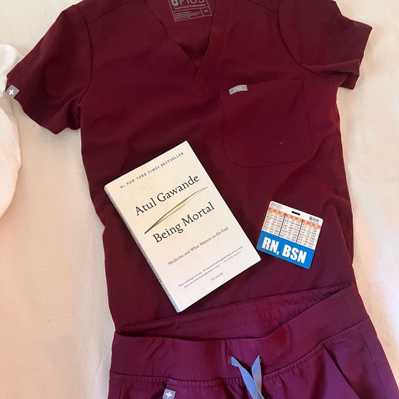 ultimate new nurse grad / student package ! 🩺👩🏼‍⚕️ - Picture 5 of 10